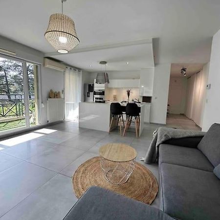 Charmant T3 Moderne Avec Garage Villeurbanne Exterior foto